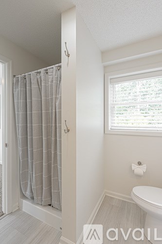 11225 Sonja Dr 4 Beds Single Family Home for Rent - Photo Gallery 39