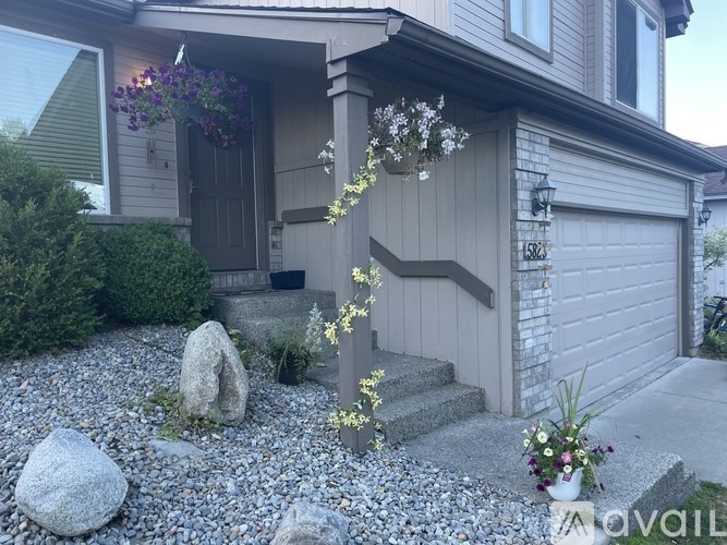 5823 North Carlisle Road 4 Beds Single Family Home for Rent - Photo Gallery 1