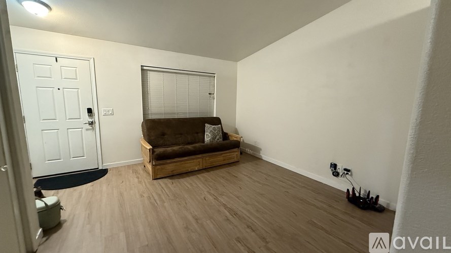 5823 North Carlisle Road 4 Beds Single Family Home for Rent - Photo Gallery 3