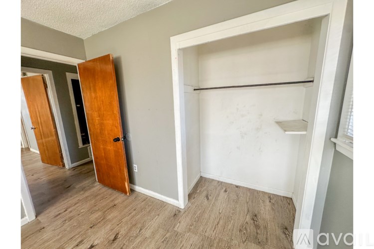 2805 53rd St 3 Beds Single Family Home for Rent - Photo Gallery 11