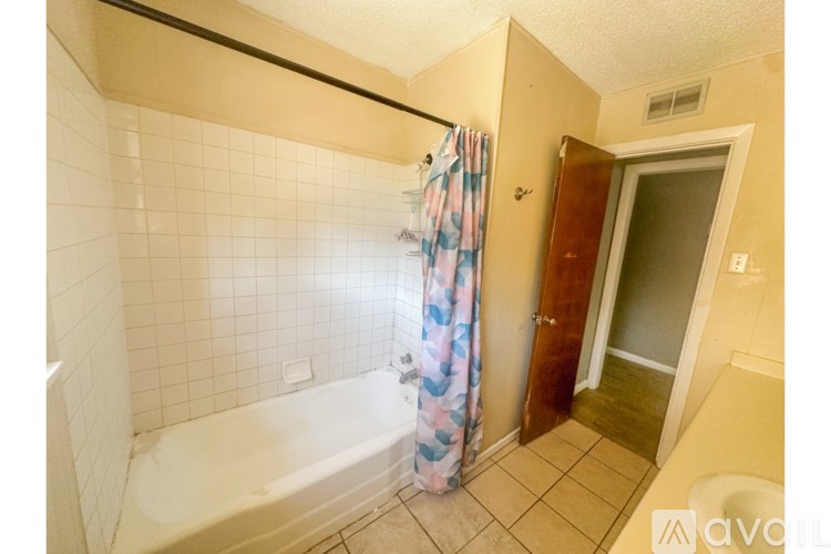 2805 53rd St 3 Beds Single Family Home for Rent - Photo Gallery 6