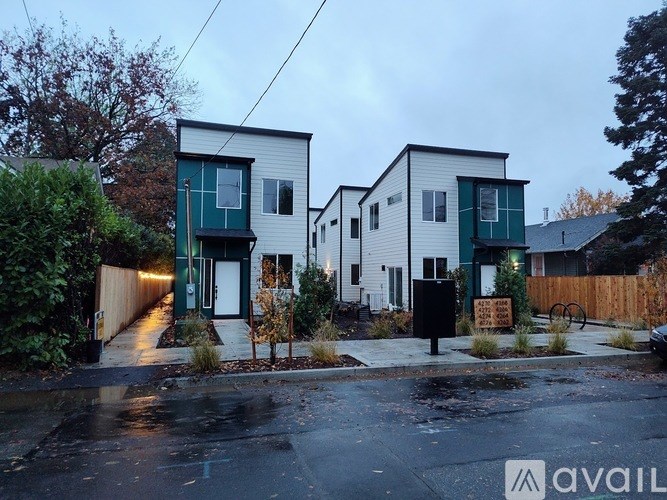 4260 NE Going St 2 Beds Single Family Home for Rent - Photo Gallery 10