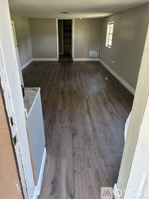 218 Floral Ave 1 Bed Apartment for Rent - Photo Gallery 2