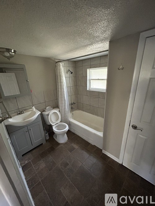 218 Floral Ave 1 Bed Apartment for Rent - Photo Gallery 5