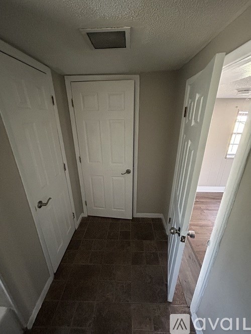 218 Floral Ave 1 Bed Apartment for Rent - Photo Gallery 6