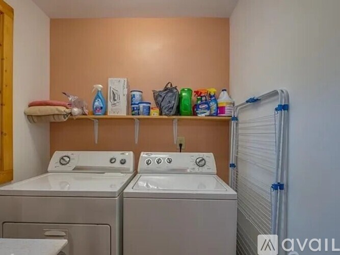 50 Glen Echo Circle 2 Beds Single Family Home for Rent - Photo Gallery 9