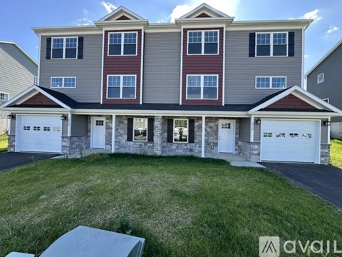 450 Smokering Dr 3 Beds Townhouse for Rent - Photo Gallery 1