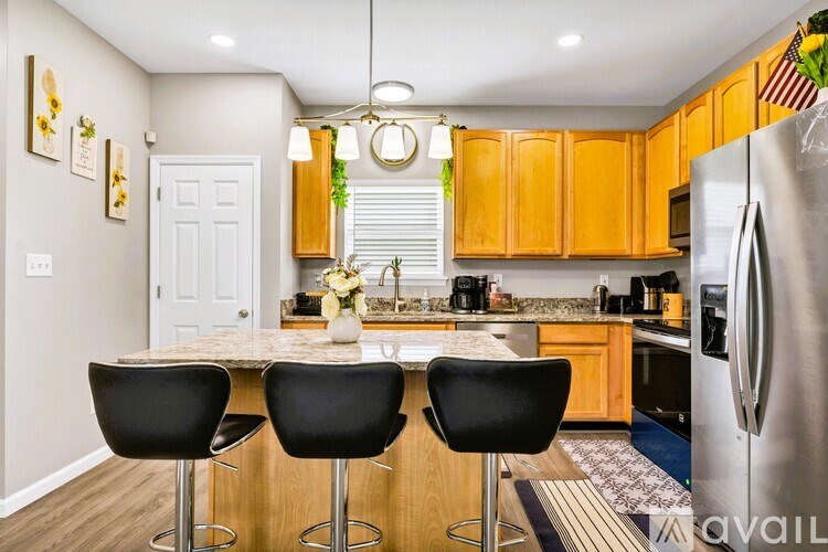 3909 Lafayette Avenue 4 Beds Single Family Home for Rent - Photo Gallery 2