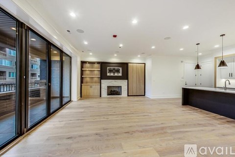 4920 N Lincoln Ave 3 Beds Apartment for Rent