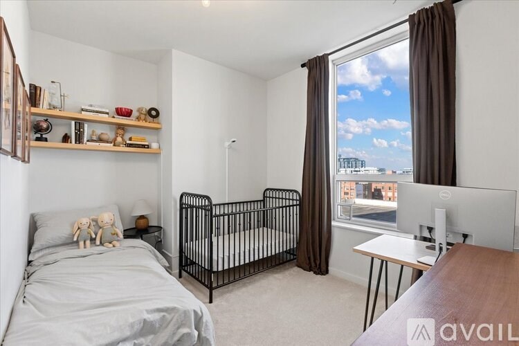 330 W Grand Ave 2 Beds Condo for Rent - Photo Gallery 4