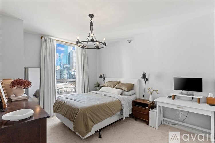 330 W Grand Ave 2 Beds Condo for Rent - Photo Gallery 5