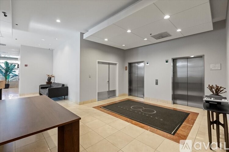 330 W Grand Ave 2 Beds Condo for Rent - Photo Gallery 8