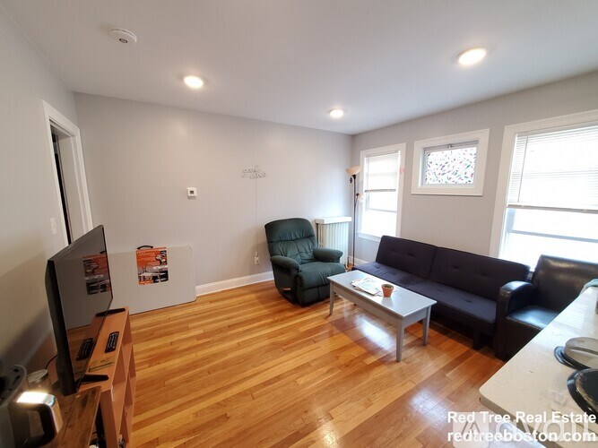 7 Elmira St 4 Beds Apartment for Rent - Photo Gallery 3