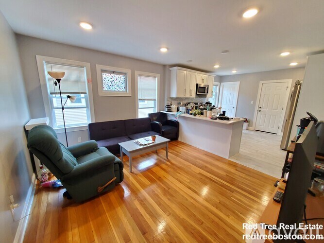 7 Elmira St 4 Beds Apartment for Rent - Photo Gallery 7