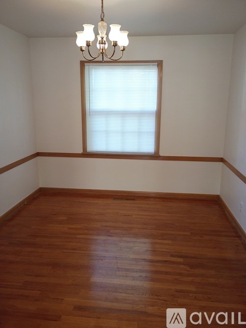 12504 East 33rd Street South 3 Beds Single Family Home for Rent - Photo Gallery 4