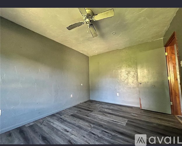 2405 Harrison St 3 Beds Single Family Home for Rent - Photo Gallery 7