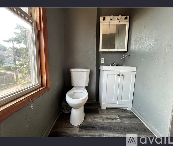 2405 Harrison St 3 Beds Single Family Home for Rent - Photo Gallery 10