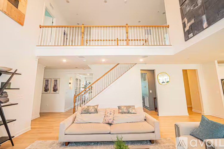 Glenn Dale Blvd 7 Beds Single Family Home for Rent - Photo Gallery 11