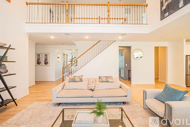 Glenn Dale Blvd 7 Beds Single Family Home for Rent - Photo Gallery 12