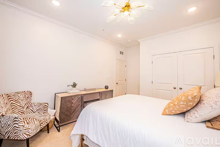 Glenn Dale Blvd 7 Beds Single Family Home for Rent - Photo Gallery 26