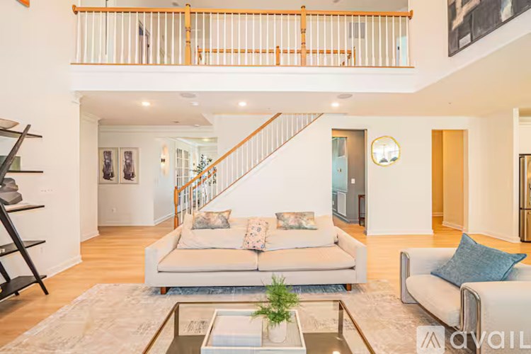 Glenn Dale Blvd 7 Beds Single Family Home for Rent - Photo Gallery 32