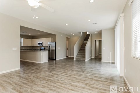 5022 North 189th Glen 4 Beds Single Family Home for Rent - Photo Gallery 2