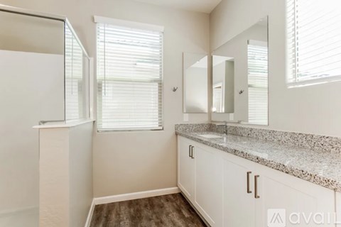 5022 North 189th Glen 4 Beds Single Family Home for Rent - Photo Gallery 8