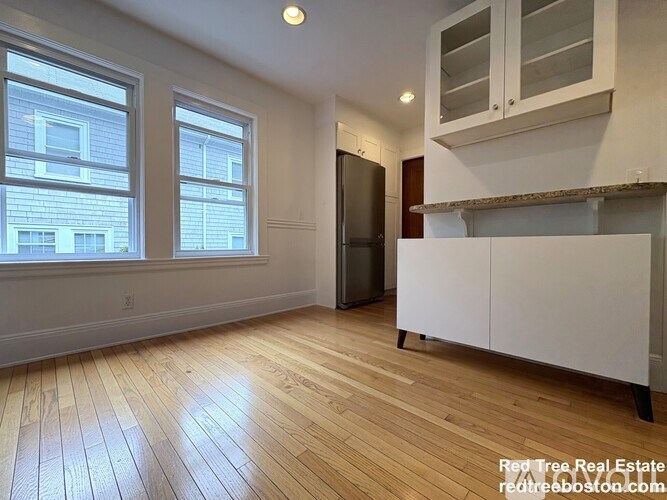 63 Newport St 3 Beds Apartment for Rent - Photo Gallery 4