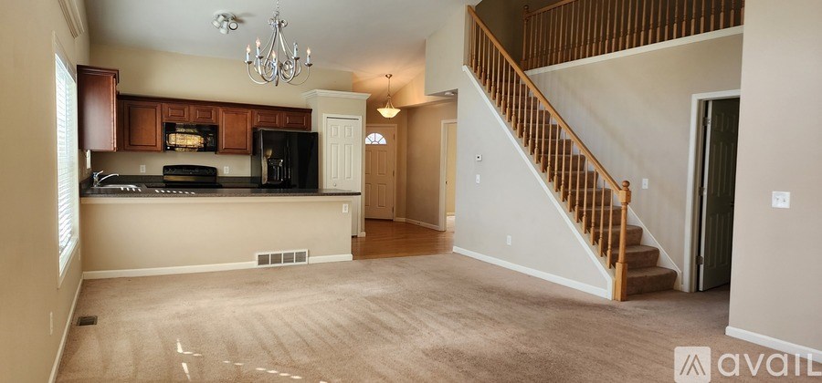 162 Slindes Wood Circle 2 Beds Townhouse for Rent - Photo Gallery 2