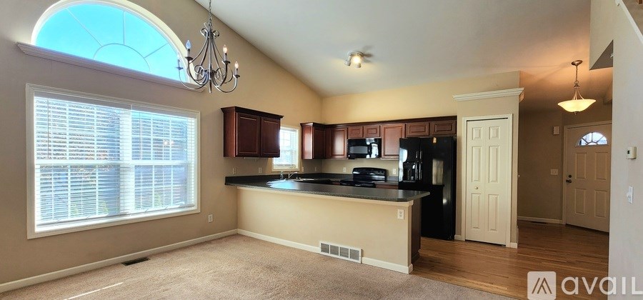 162 Slindes Wood Circle 2 Beds Townhouse for Rent - Photo Gallery 3