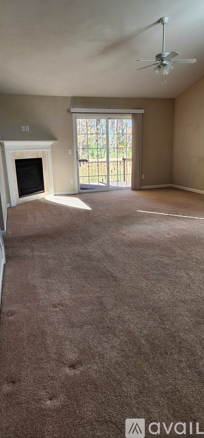 162 Slindes Wood Circle 2 Beds Townhouse for Rent - Photo Gallery 5