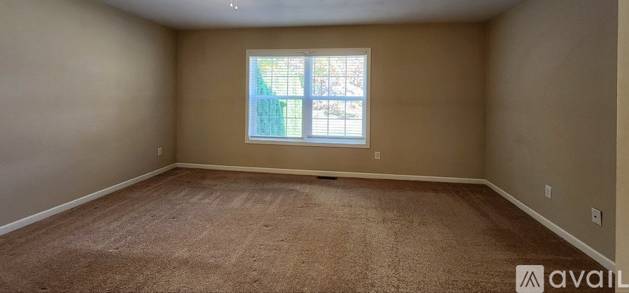 162 Slindes Wood Circle 2 Beds Townhouse for Rent - Photo Gallery 7