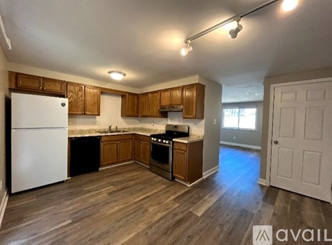 1390 Lincoln Dr 2 Beds Apartment for Rent - Photo Gallery 2