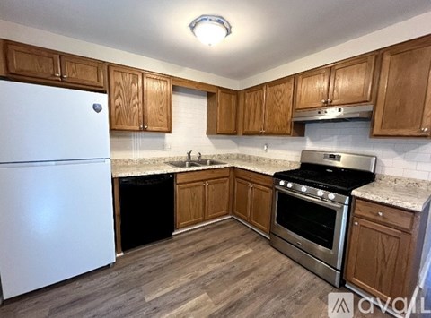 1390 Lincoln Dr 2 Beds Apartment for Rent - Photo Gallery 5