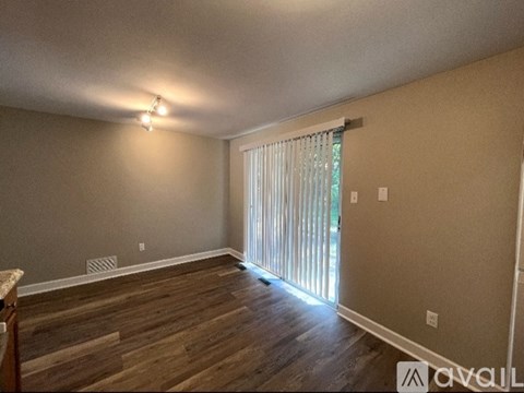 1390 Lincoln Dr 2 Beds Apartment for Rent - Photo Gallery 6