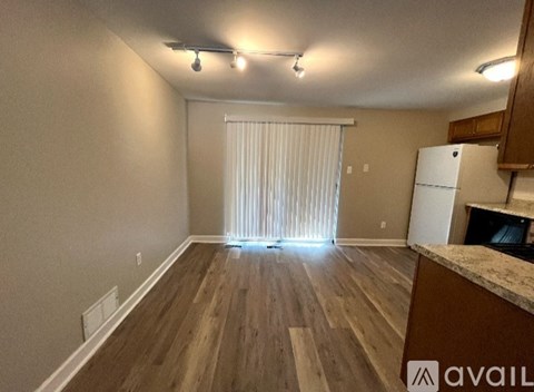 1390 Lincoln Dr 2 Beds Apartment for Rent - Photo Gallery 7