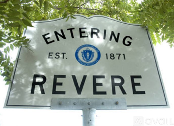A sign that says "Entering Revere Est. 1871" is displayed.