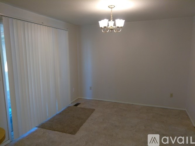 5555 N Millrun Ave 2 Beds Single Family Home for Rent - Photo Gallery 11