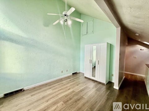 197 Lake St 2 Beds Townhouse for Rent - Photo Gallery 12