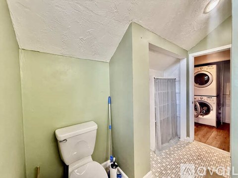197 Lake St 2 Beds Townhouse for Rent - Photo Gallery 14
