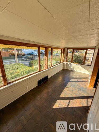 1609 Salem Ave 2 Beds Apartment for Rent - Photo Gallery 3