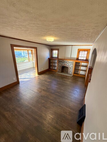 1609 Salem Ave 2 Beds Apartment for Rent - Photo Gallery 4