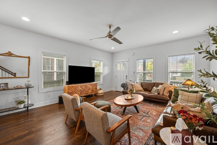 1126A Cahal Avenue 3 Beds Single Family Home for Rent - Photo Gallery 3