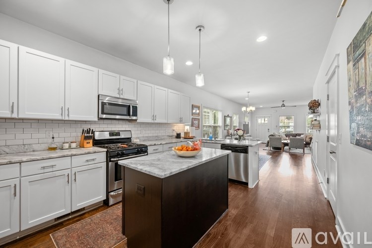 1126A Cahal Avenue 3 Beds Single Family Home for Rent - Photo Gallery 7