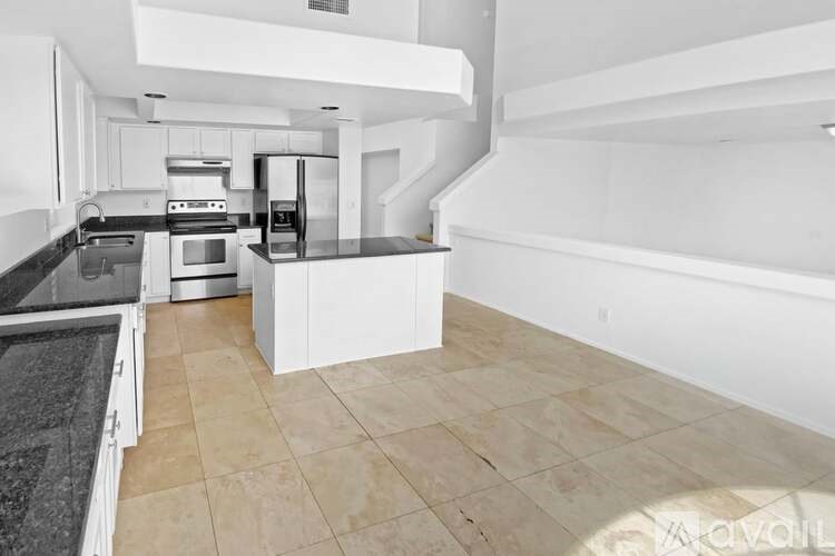 10928 Vista Avenue 3 Beds Single Family Home for Rent - Photo Gallery 10