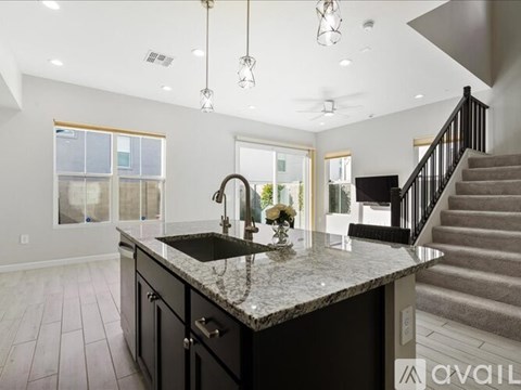 5053 E Anderson Dr 4 Beds Townhouse for Rent - Photo Gallery 25