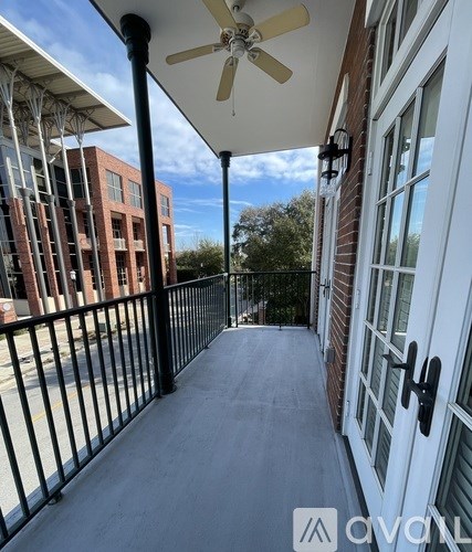 415 East Romana Street Unit 205 1 Bed Single Family Home for Rent - Photo Gallery 3