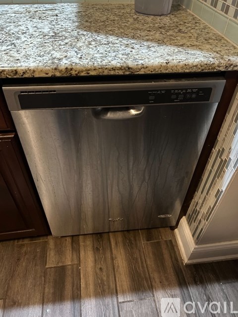 1406 15th Street 1 Bed Apartment for Rent - Photo Gallery 13