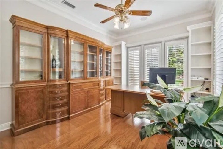 17011 Candeleda De Avila 5 Beds Single Family Home for Rent - Photo Gallery 6