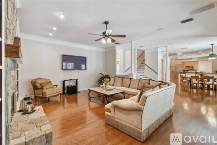 17011 Candeleda De Avila 5 Beds Single Family Home for Rent - Photo Gallery 8